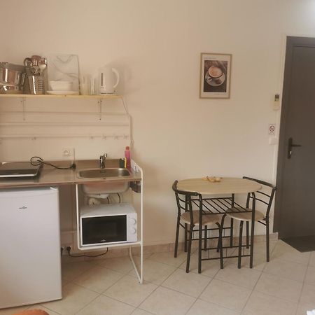 Appartement 4 , Disneyland - Parking Gratuit - Maison Des Platanes Meaux Eksteriør bilde